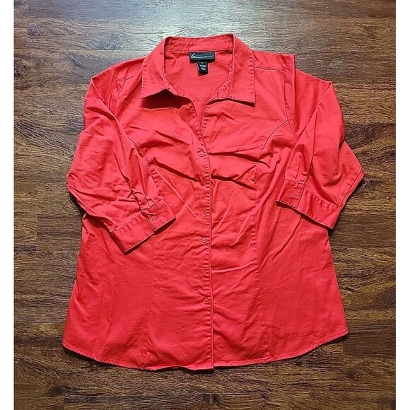 Lane Bryant Classic Red Long-Sleeve Button-Down Shirt (Medium)